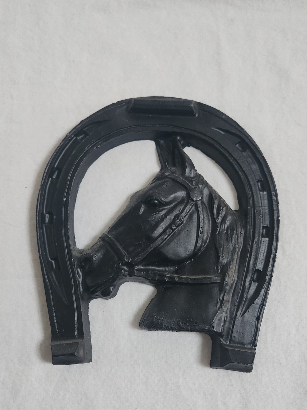 Black Horse Head Horseshoe Wall Plaque